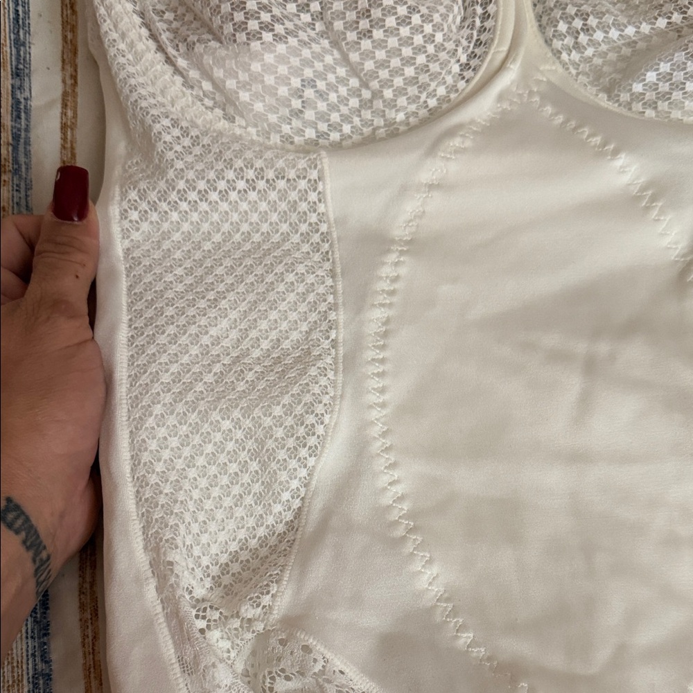Goddess White Lace Shapewear Bodysuit - Picture 3 of 11